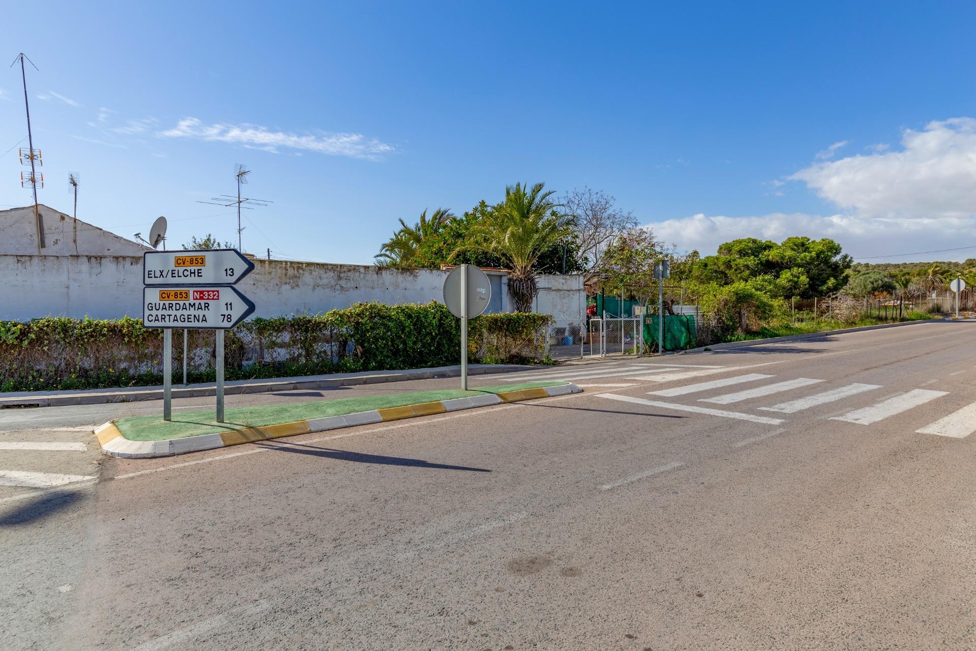 Resale - Plot / Land - La marina - El pinet