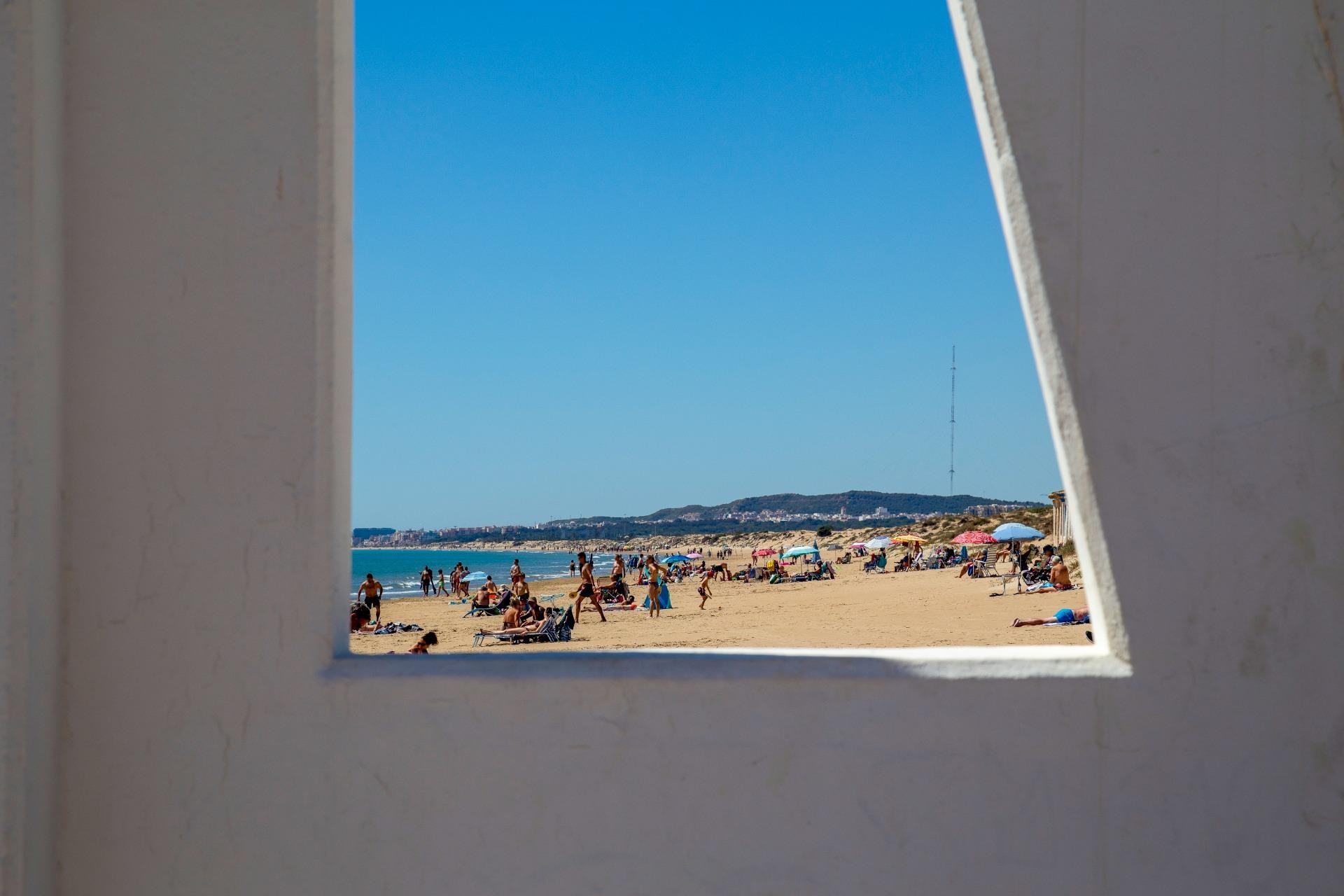 Resale - Plot / Land - La marina - El pinet