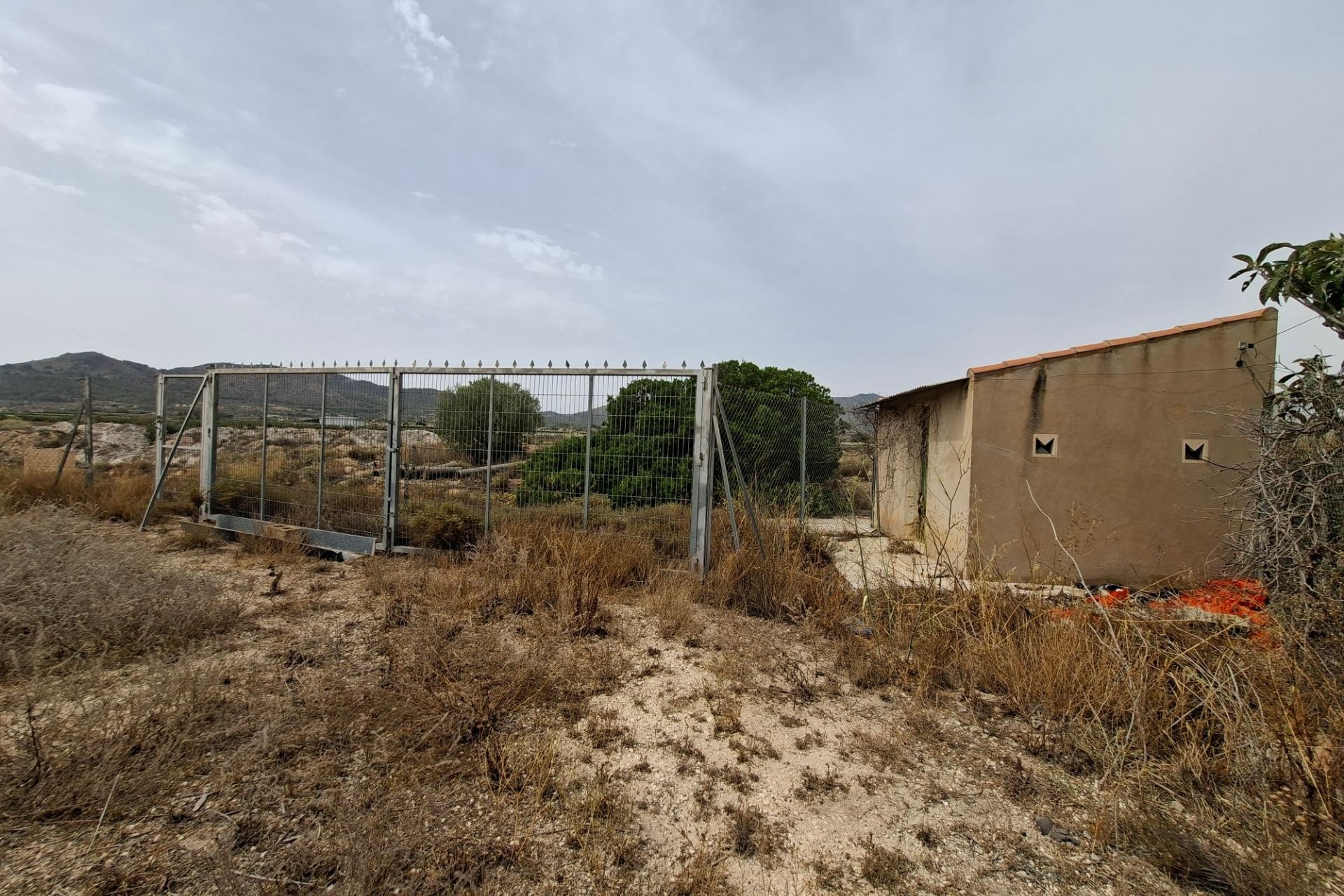 Resale - Plot / Land - La Romana - Crta. LA ROMANA