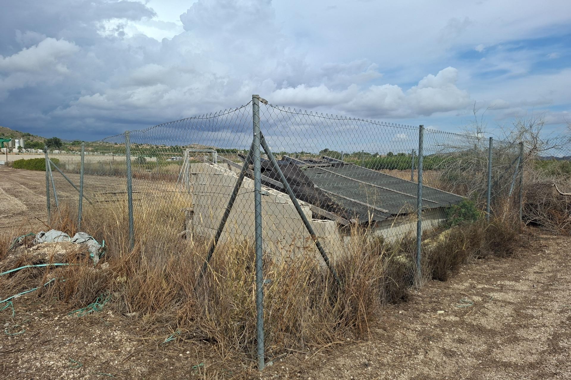 Resale - Plot / Land - La Romana - Crta. LA ROMANA