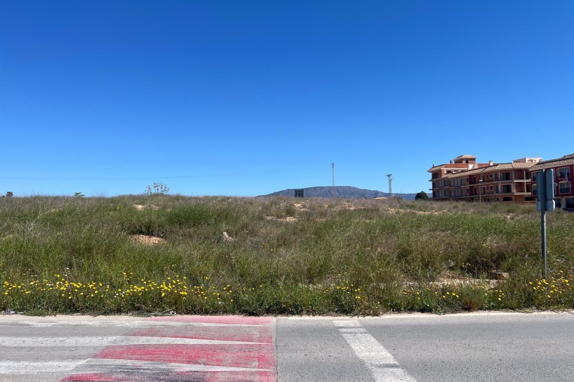 Resale - Plot / Land - Pinoso - A 1 km de pinoso