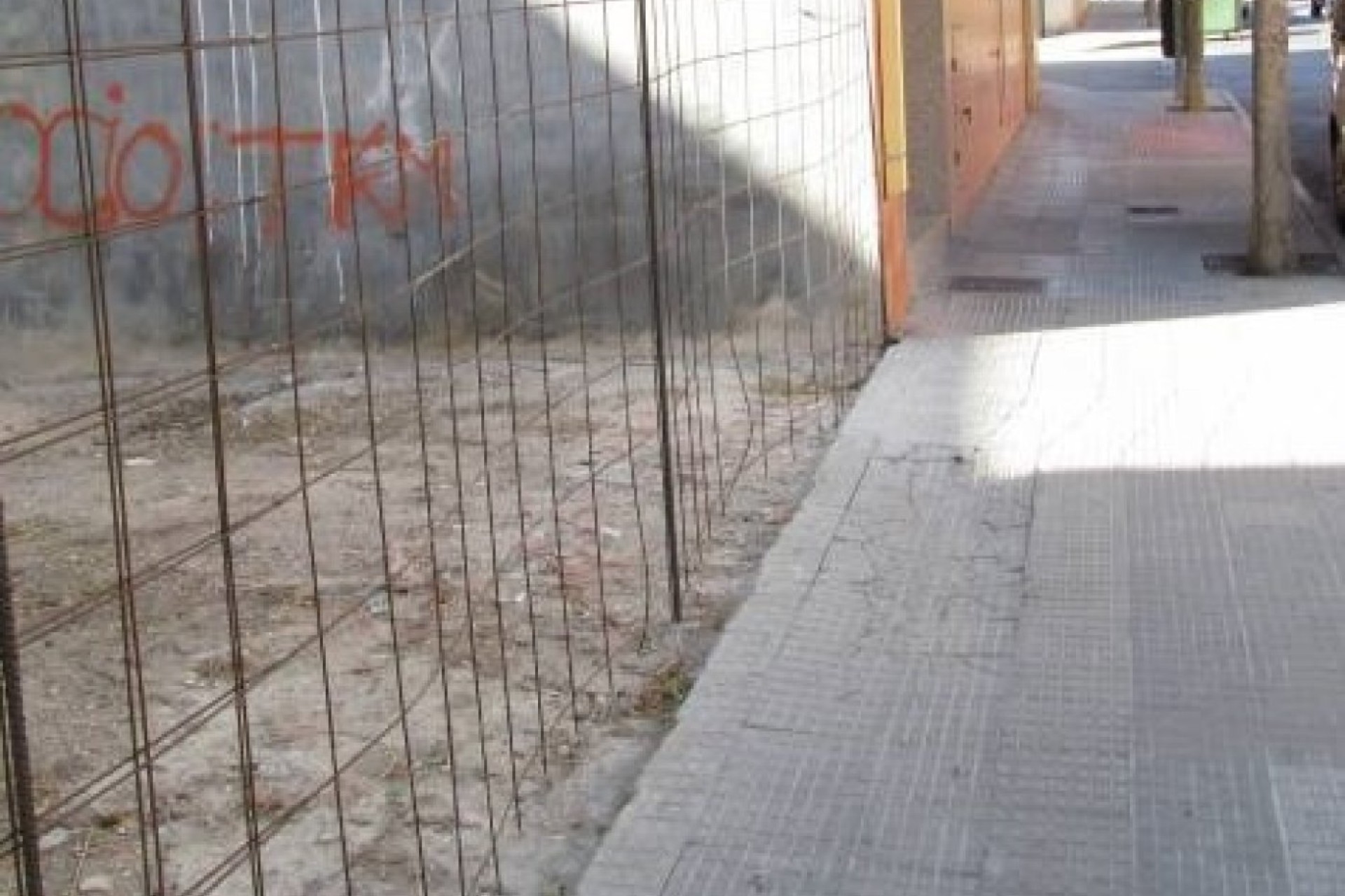 Resale - Terreno urbano - Petrer - Casco antiguo - Salinetas