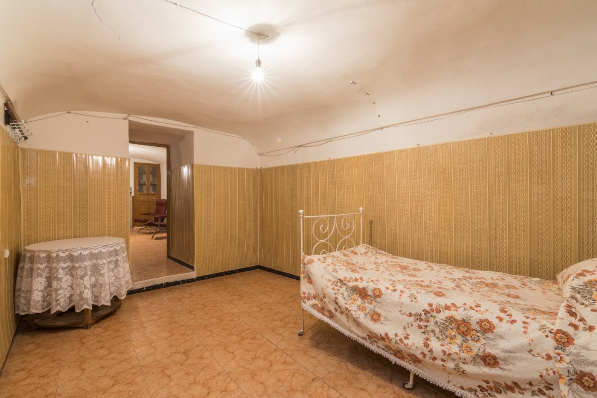 Resale - Townhouse - Algueña - CENTRO ALGUEÑA ESPAÑA