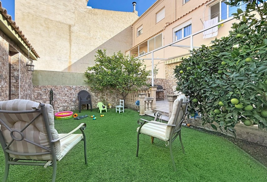 Resale - Townhouse - Castalla - Comunidad valenciana