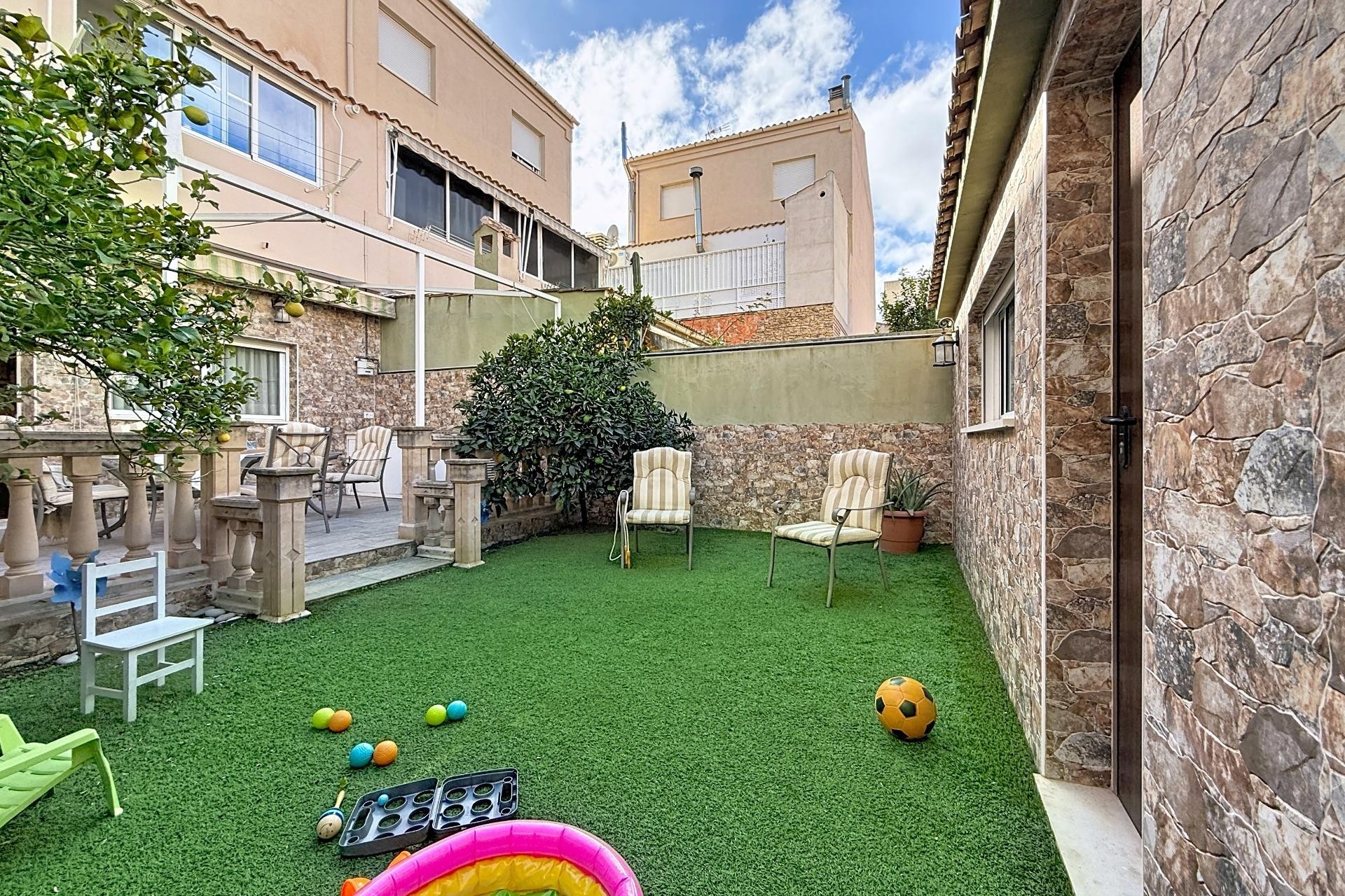 Resale - Townhouse - Castalla - Comunidad valenciana