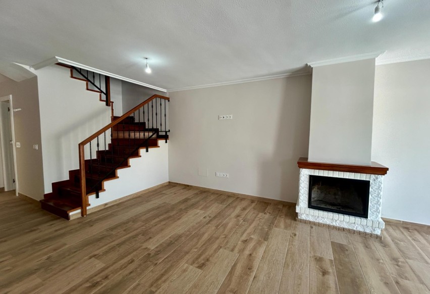 Resale - Townhouse - Dolores - Comunidad valenciana