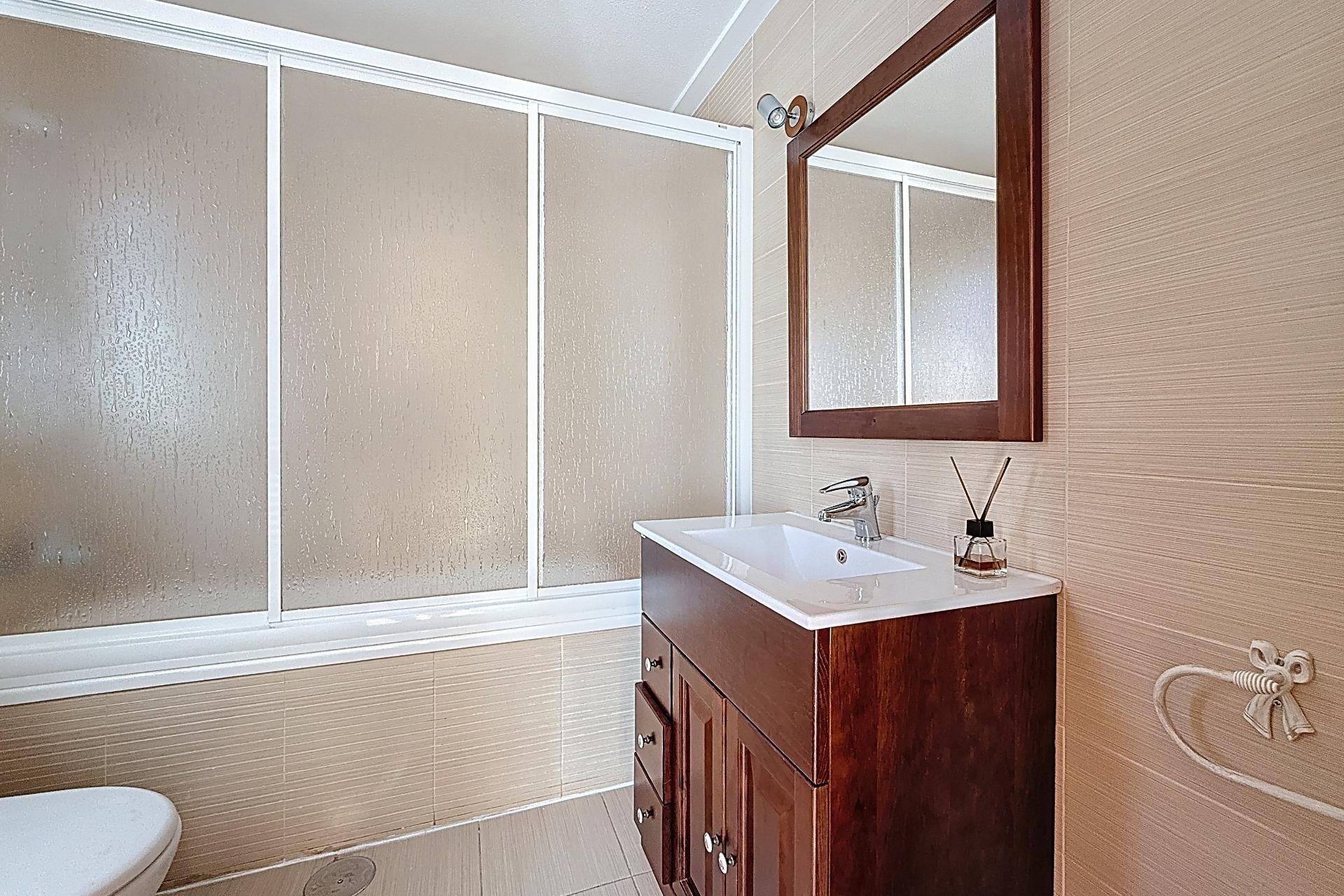 Resale - Townhouse - Onil - San Jaime