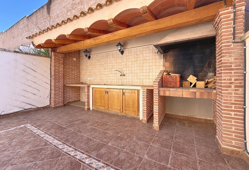 Resale - Townhouse - Onil - San Jaime