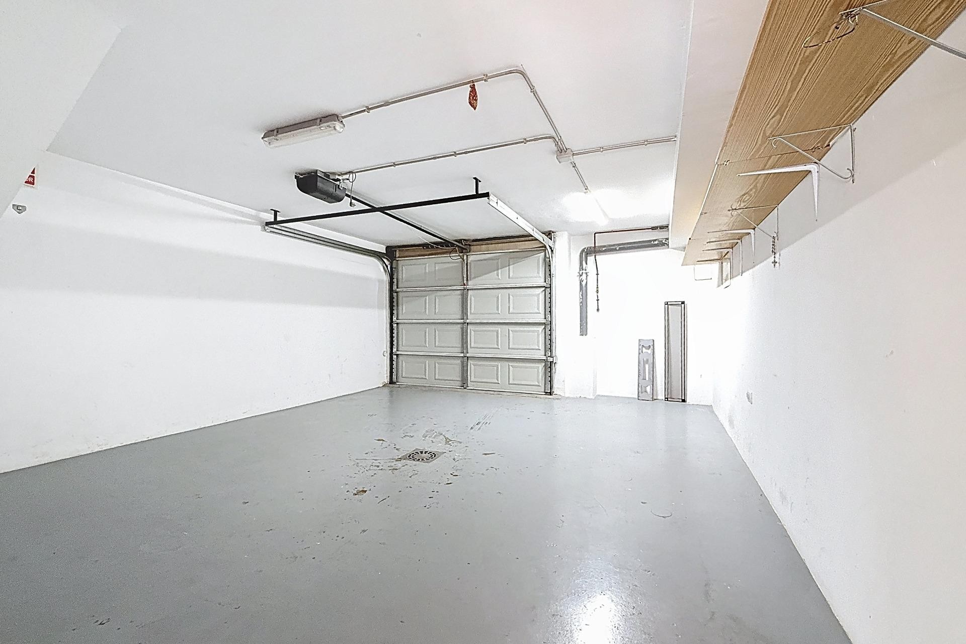 Resale - Townhouse - Onil - San Jaime