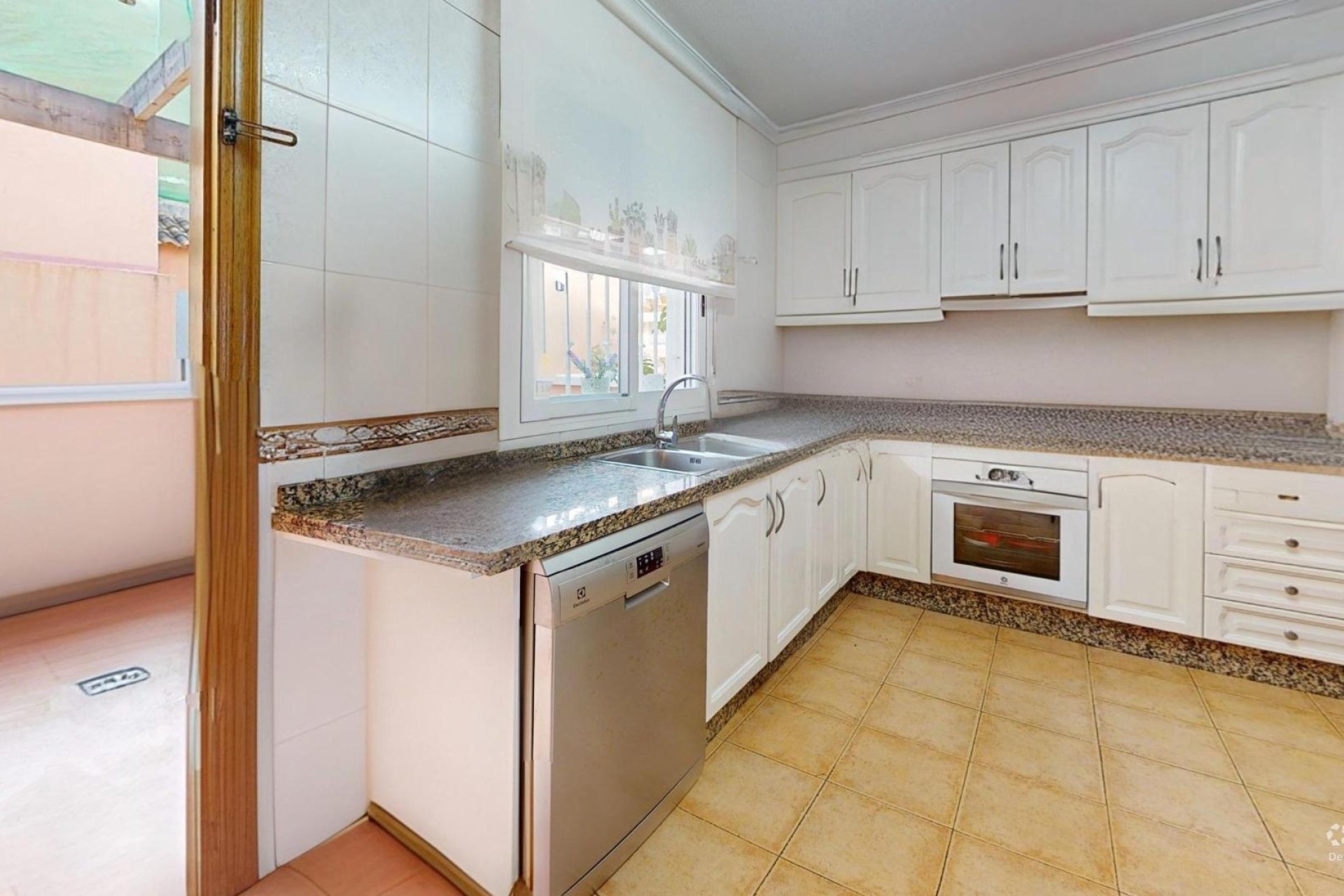 Resale - Townhouse - Perleta - Maitino-Perleta