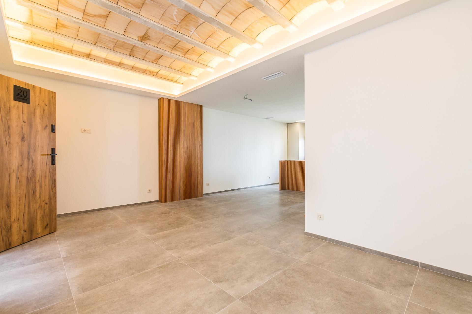 Resale - Triplex - Elche - Raval - Puertas Coloradas