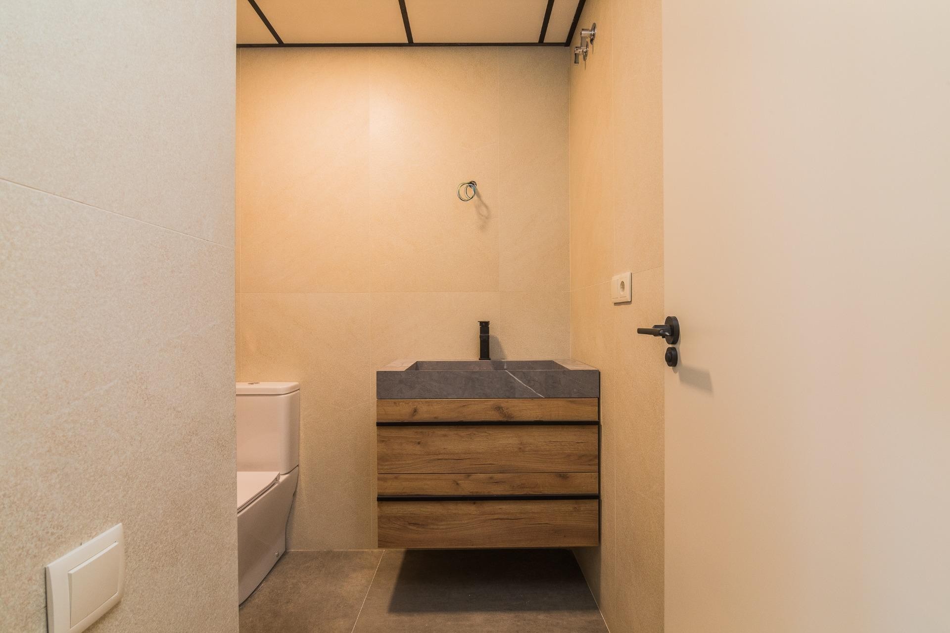 Resale - Triplex - Elche - Raval - Puertas Coloradas