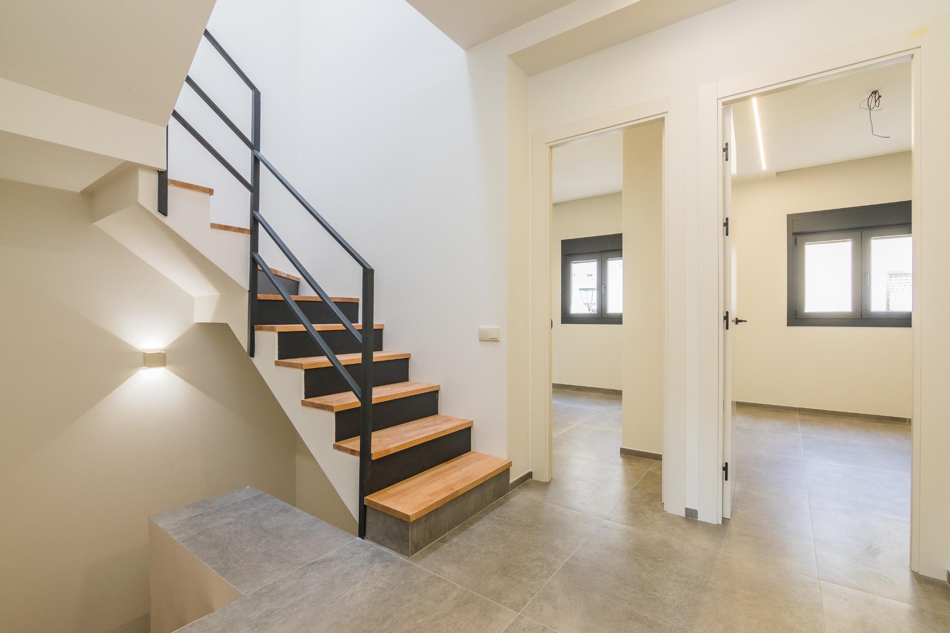 Resale - Triplex - Elche - Raval - Puertas Coloradas