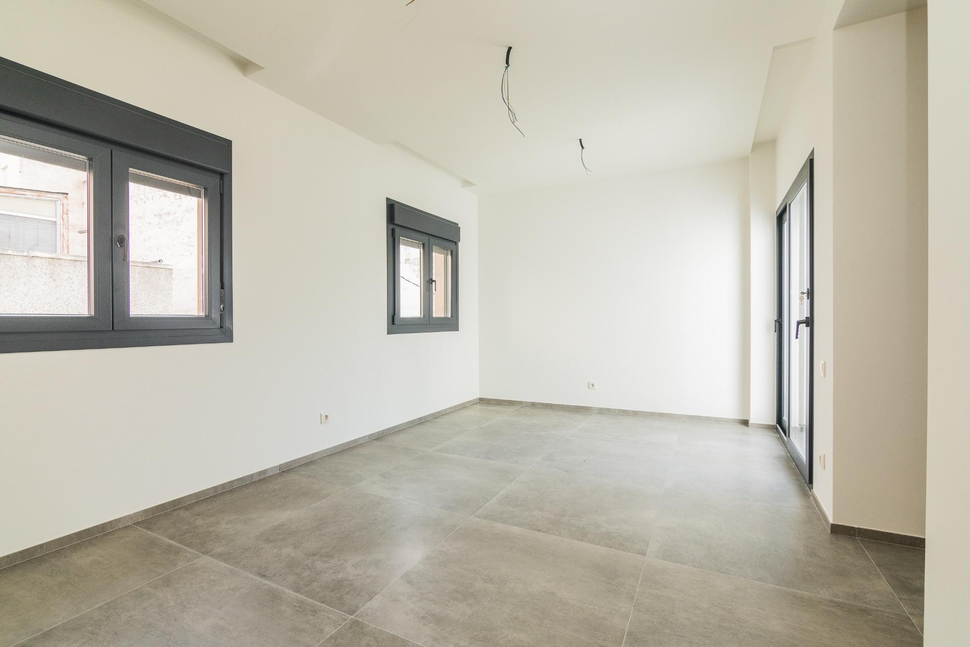 Resale - Triplex - Elche - Raval - Puertas Coloradas