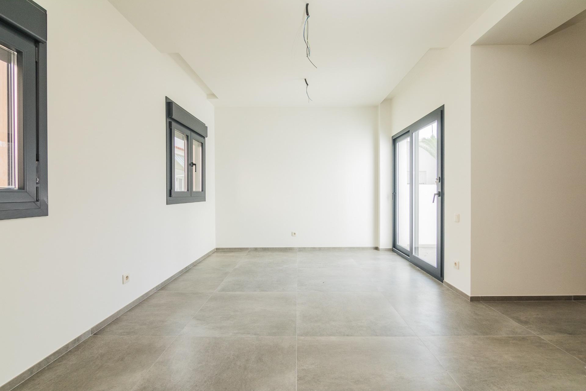 Resale - Triplex - Elche - Raval - Puertas Coloradas