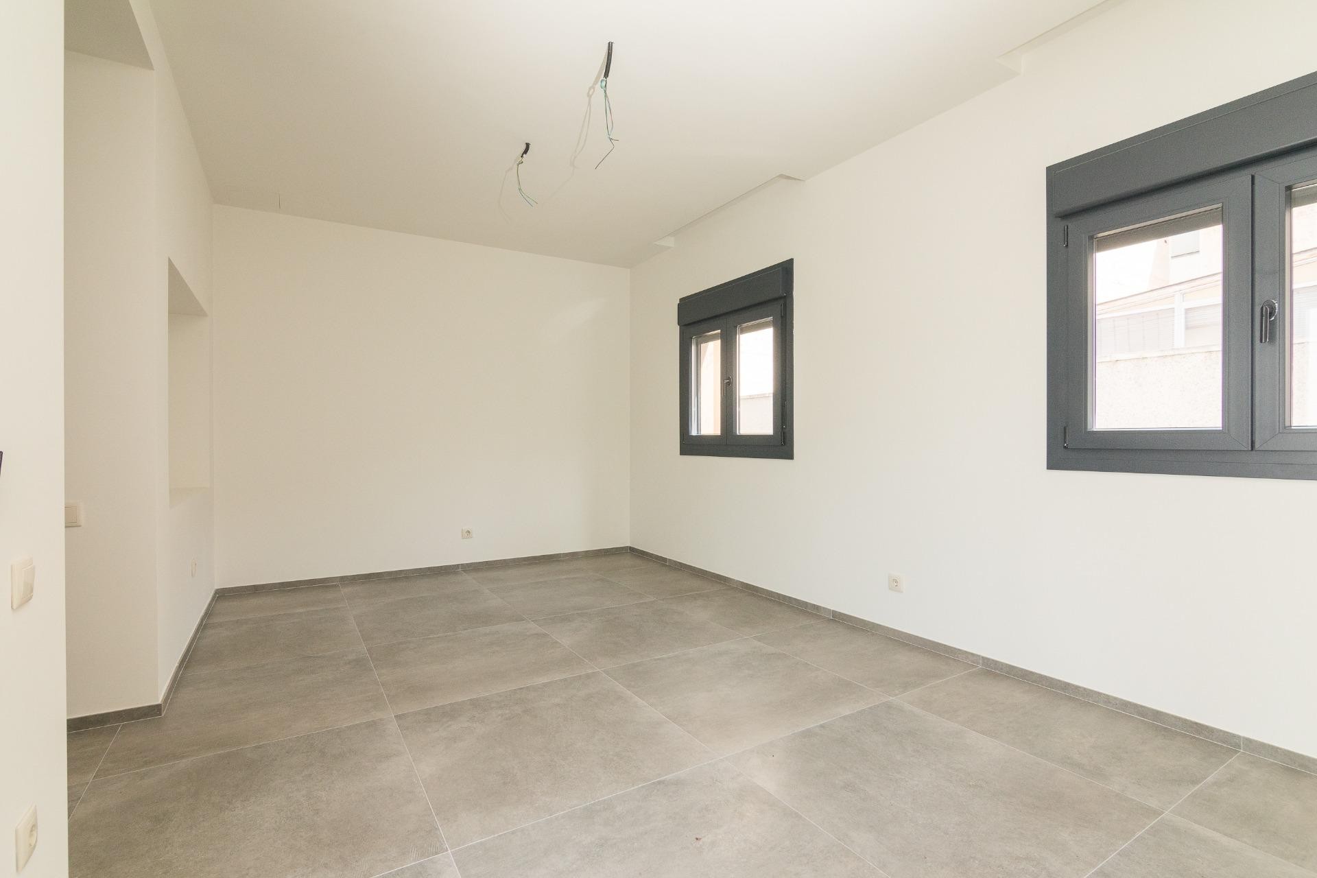 Resale - Triplex - Elche - Raval - Puertas Coloradas