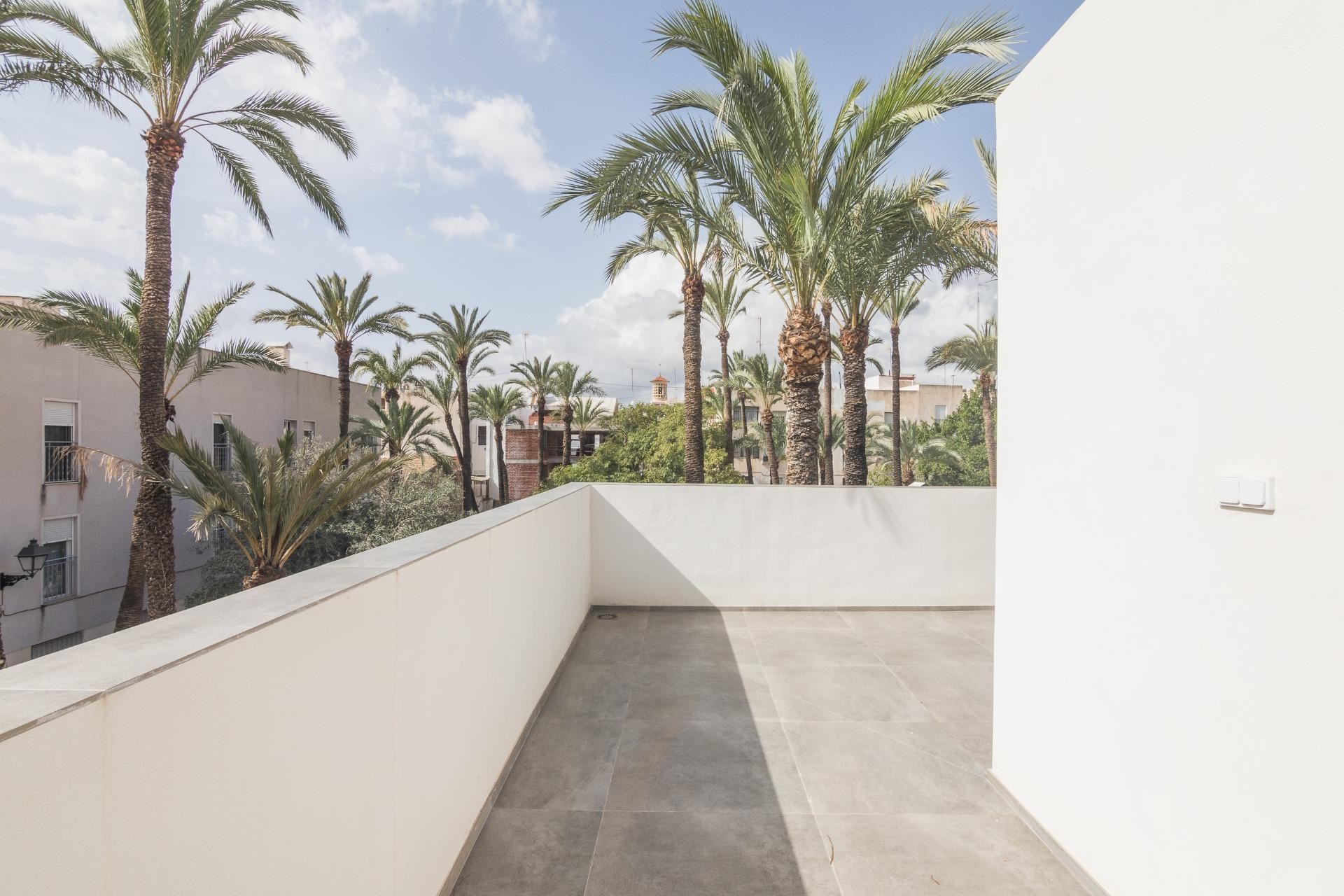 Resale - Triplex - Elche - Raval - Puertas Coloradas