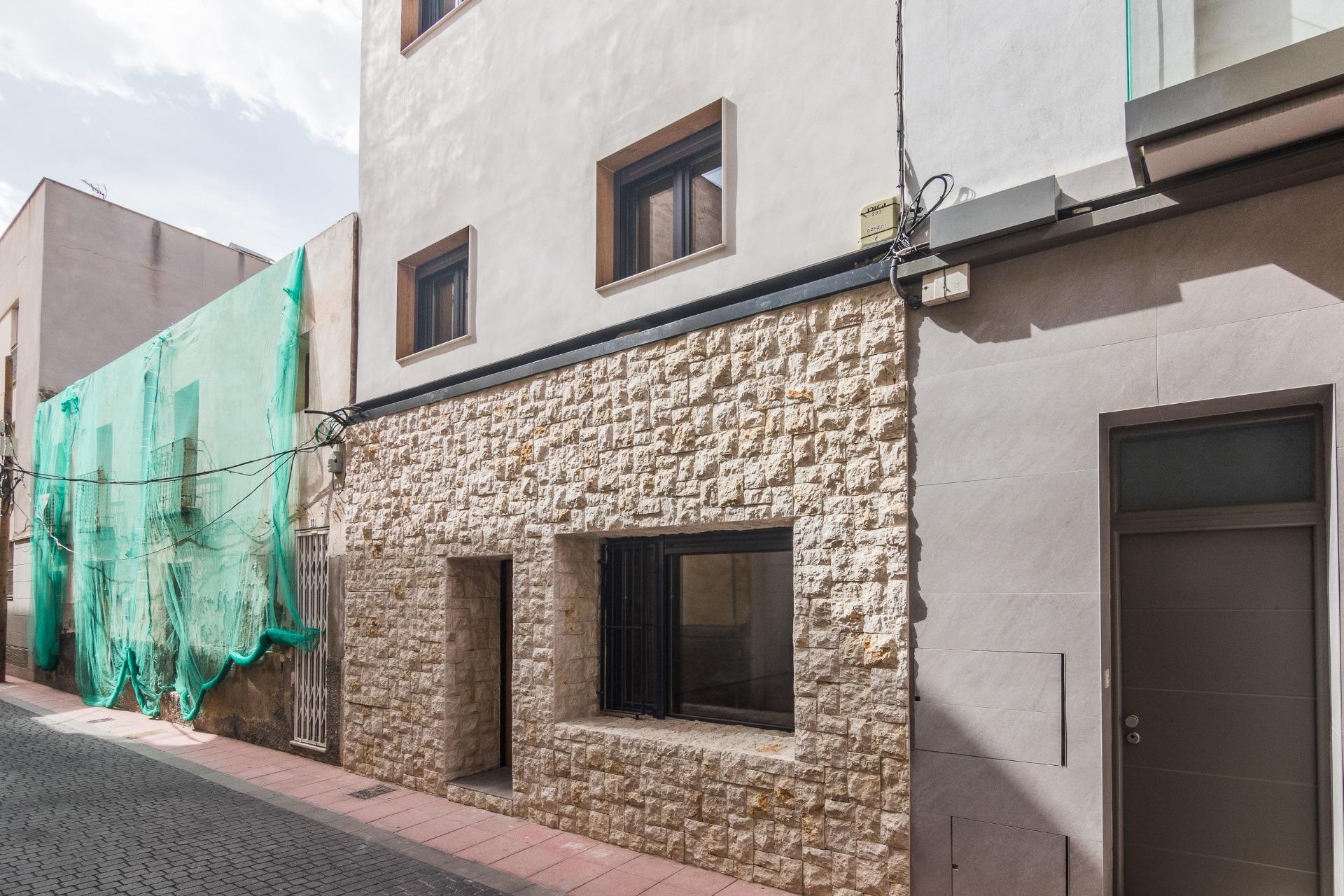 Resale - Triplex - Elche - Raval - Puertas Coloradas