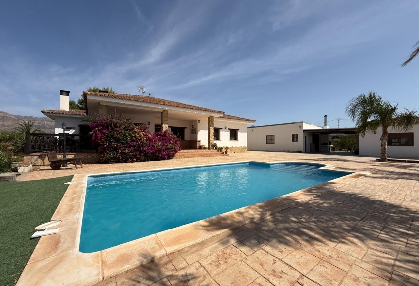 Resale - Villa - Agost - campo