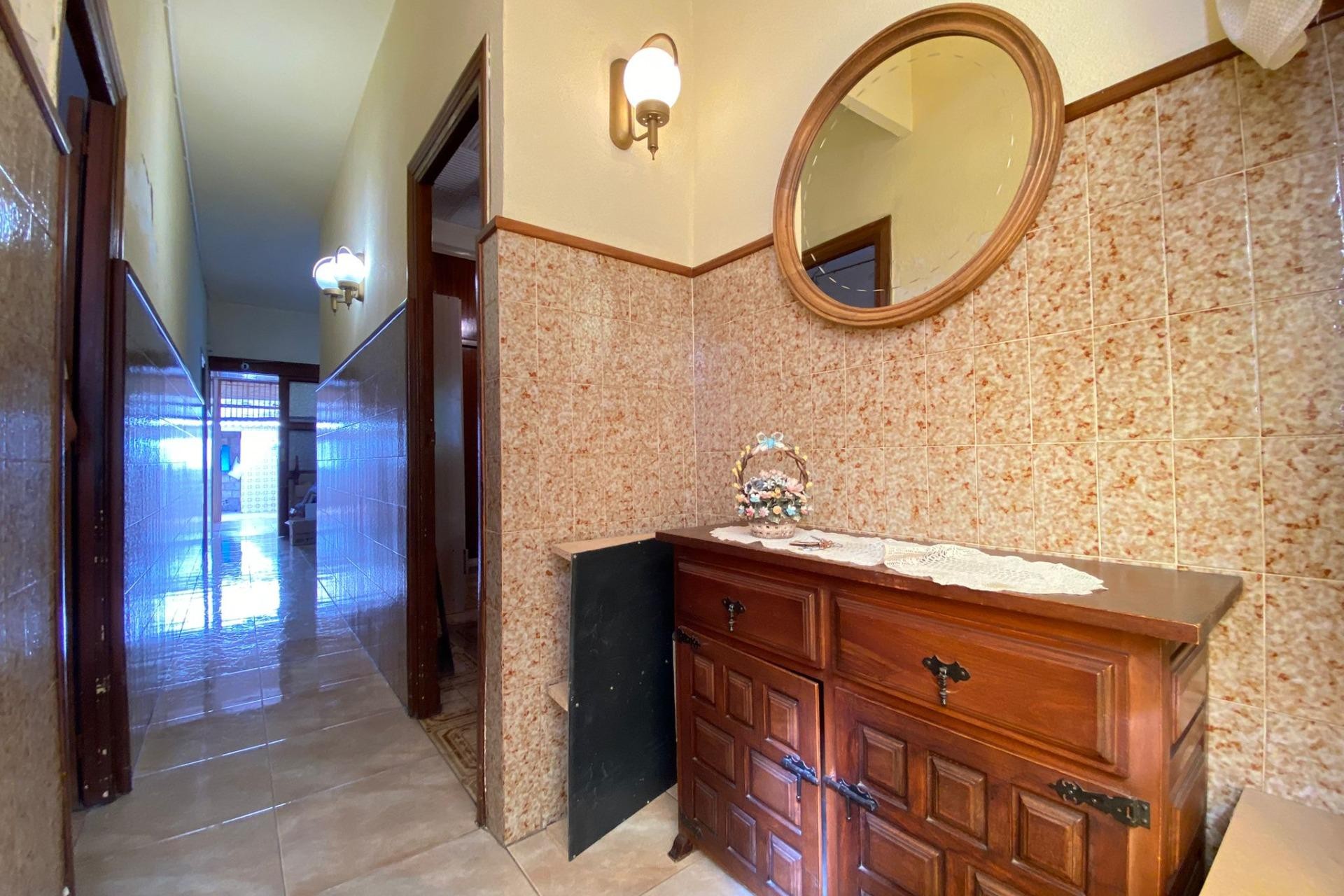 Resale - Villa - Alicante - San Gabriel