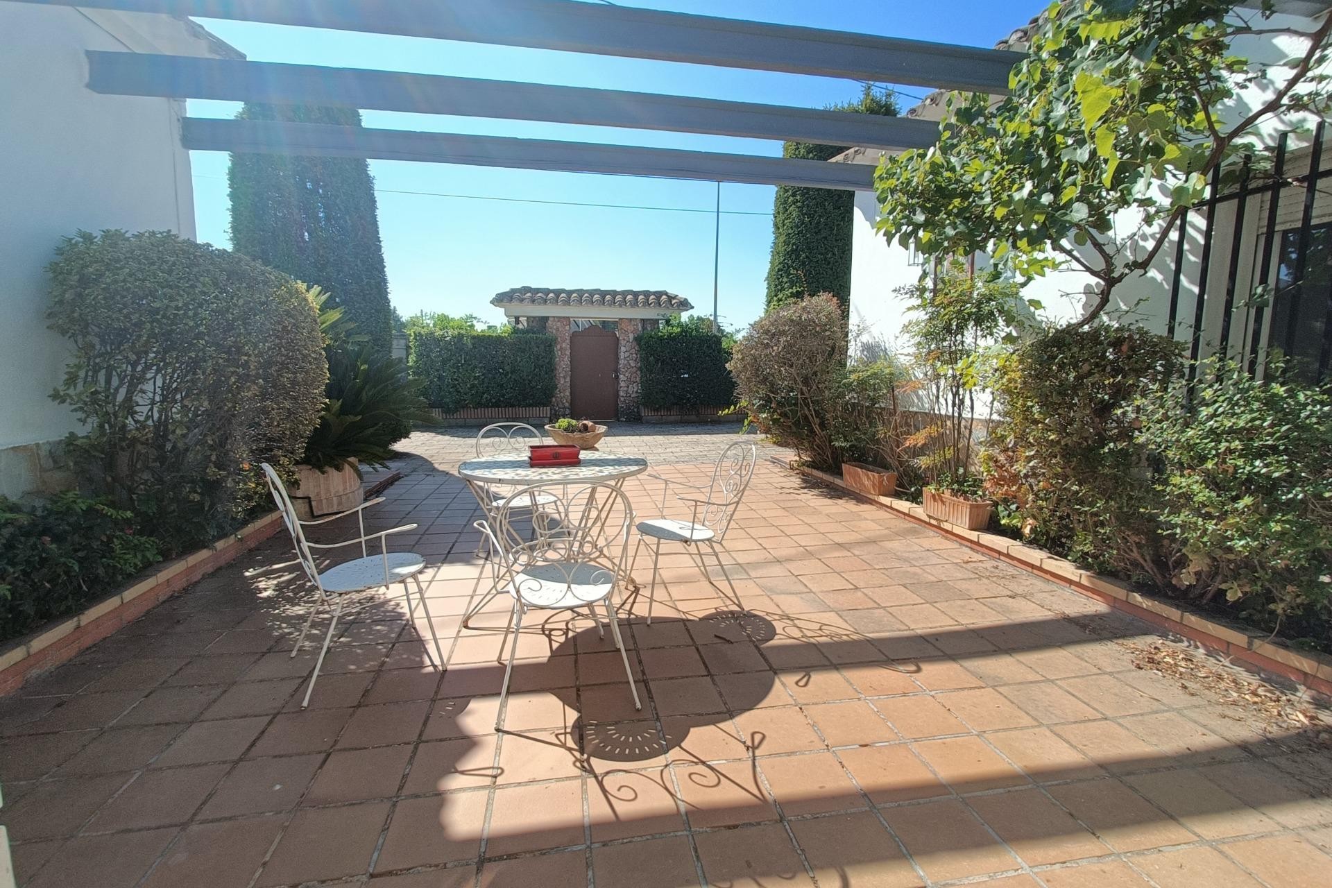 Resale - Villa - Banyeres de Mariola - Pedrera