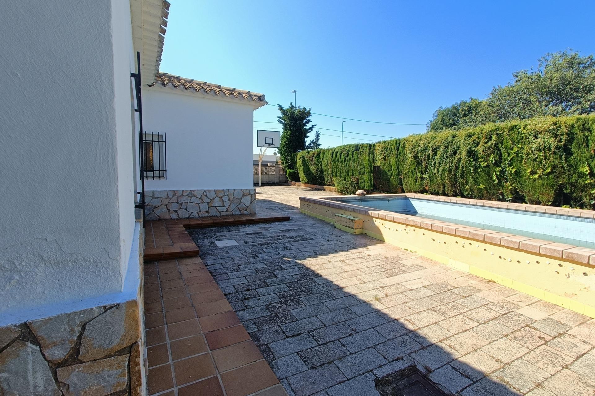 Resale - Villa - Banyeres de Mariola - Pedrera