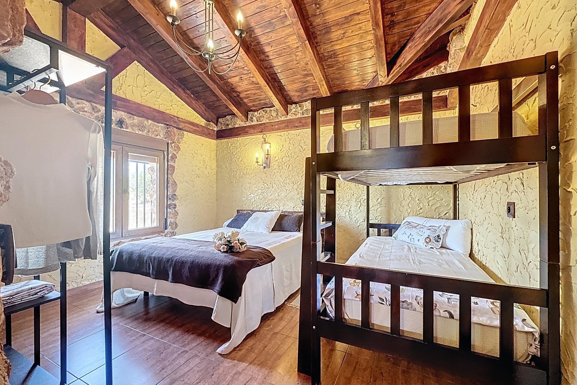 Resale - Villa - Beneixama - Sin Zona