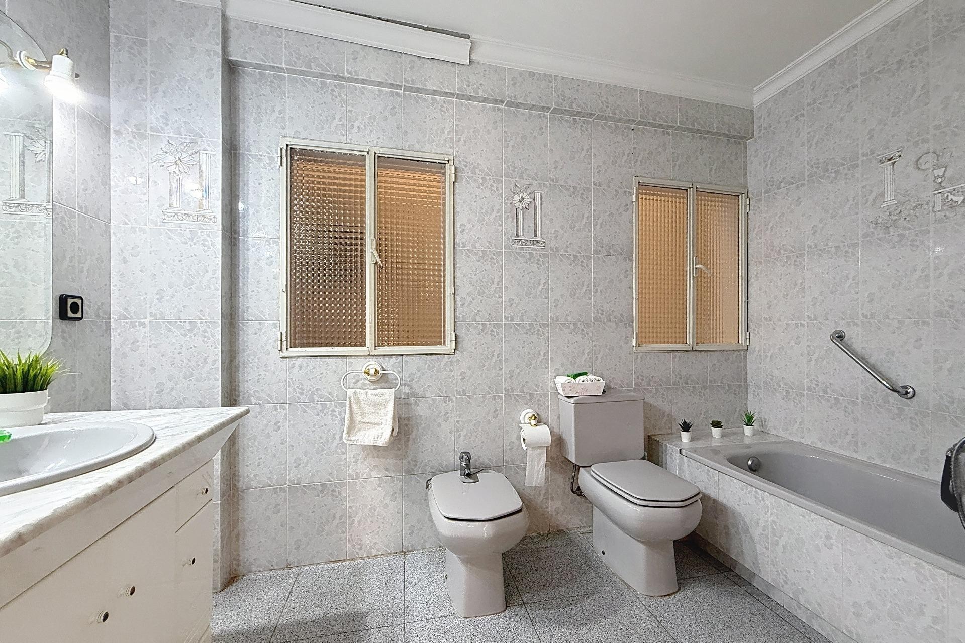 Resale - Villa - Castalla - Zona Norte