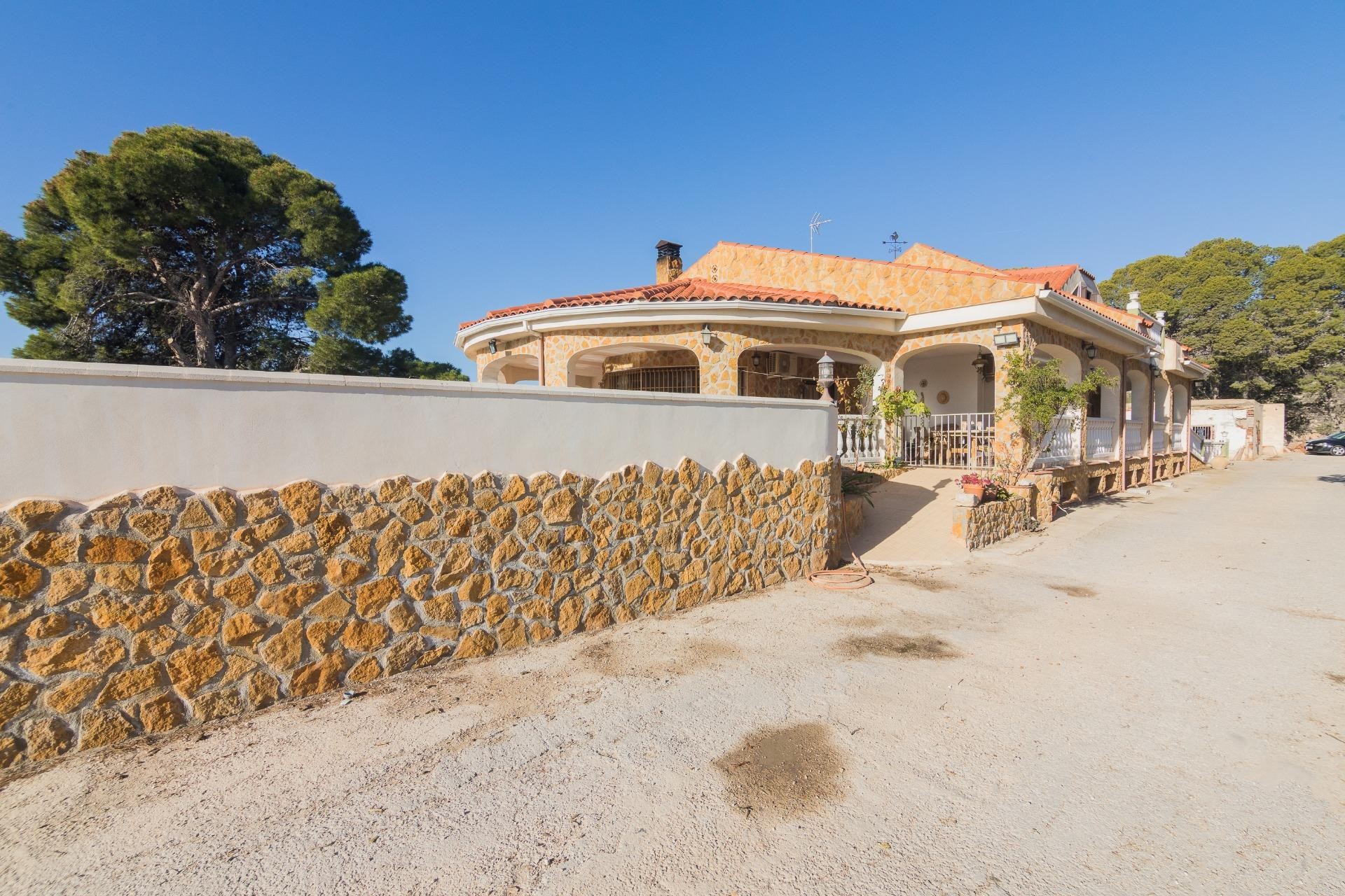 Resale - Villa - Crevillent - Comunidad valenciana