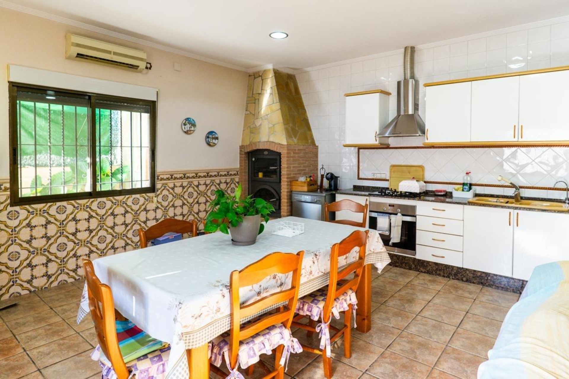 Resale - Villa - Crevillent - Comunidad valenciana