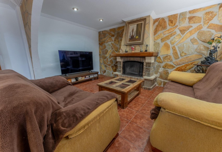 Resale - Villa - Crevillent - DERRAMADOR