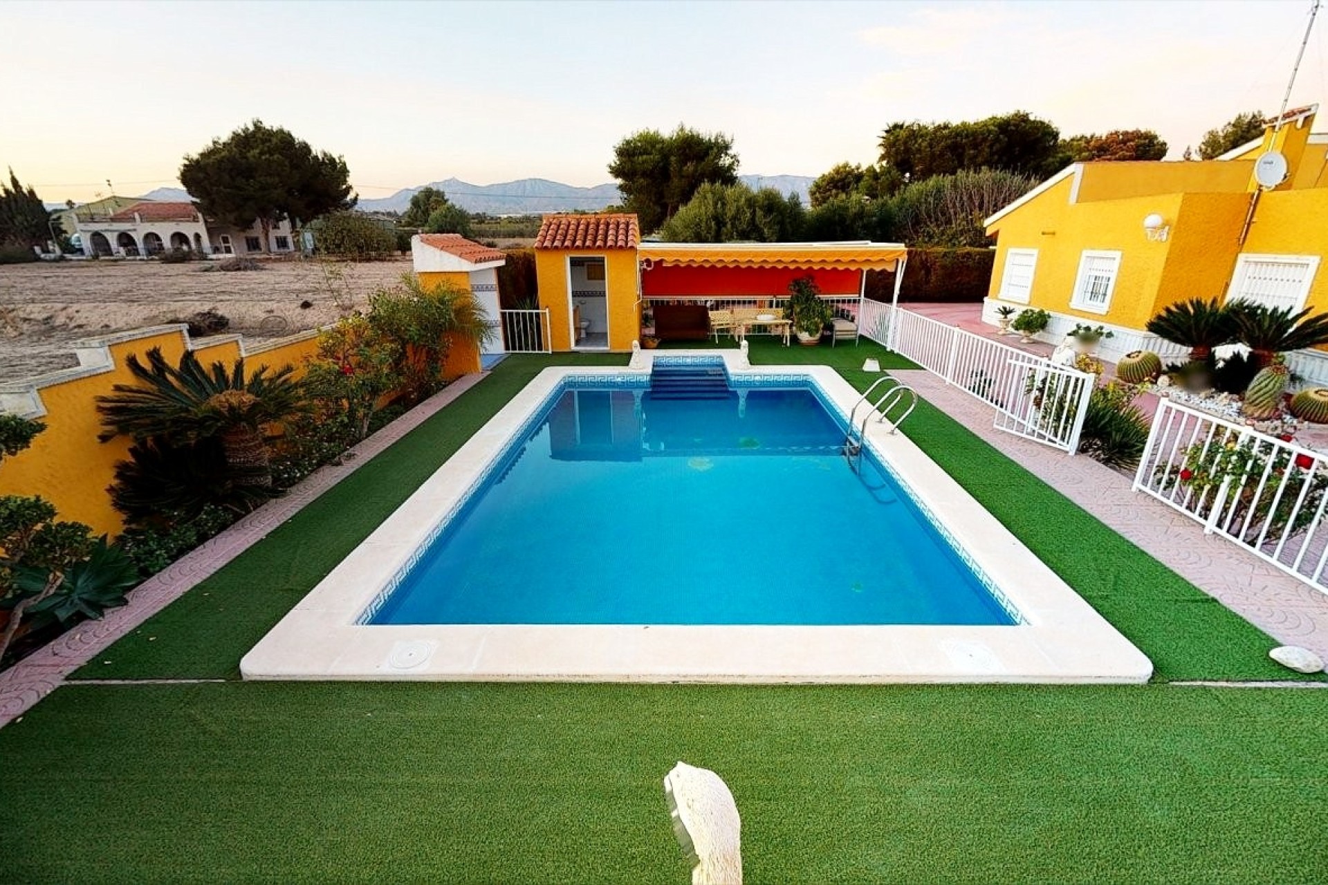 Resale - Villa - Crevillent - EL REALENGO