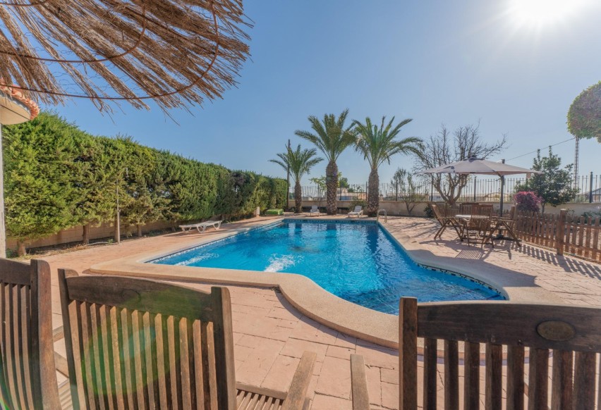 Resale - Villa - Elche Pedanías - Jubalcoy