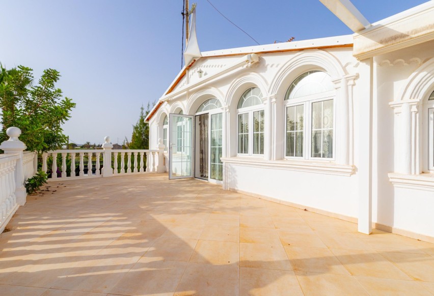 Resale - Villa - Elche Pedanías - LA MARINA