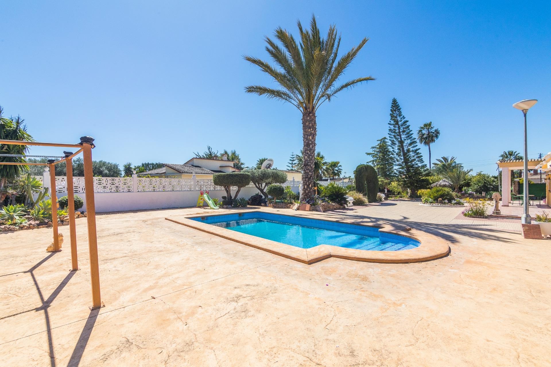 Resale - Villa - Elche Pedanías - Maitino-Perleta