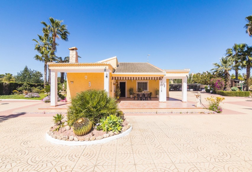 Resale - Villa - Elche Pedanías - Maitino-Perleta