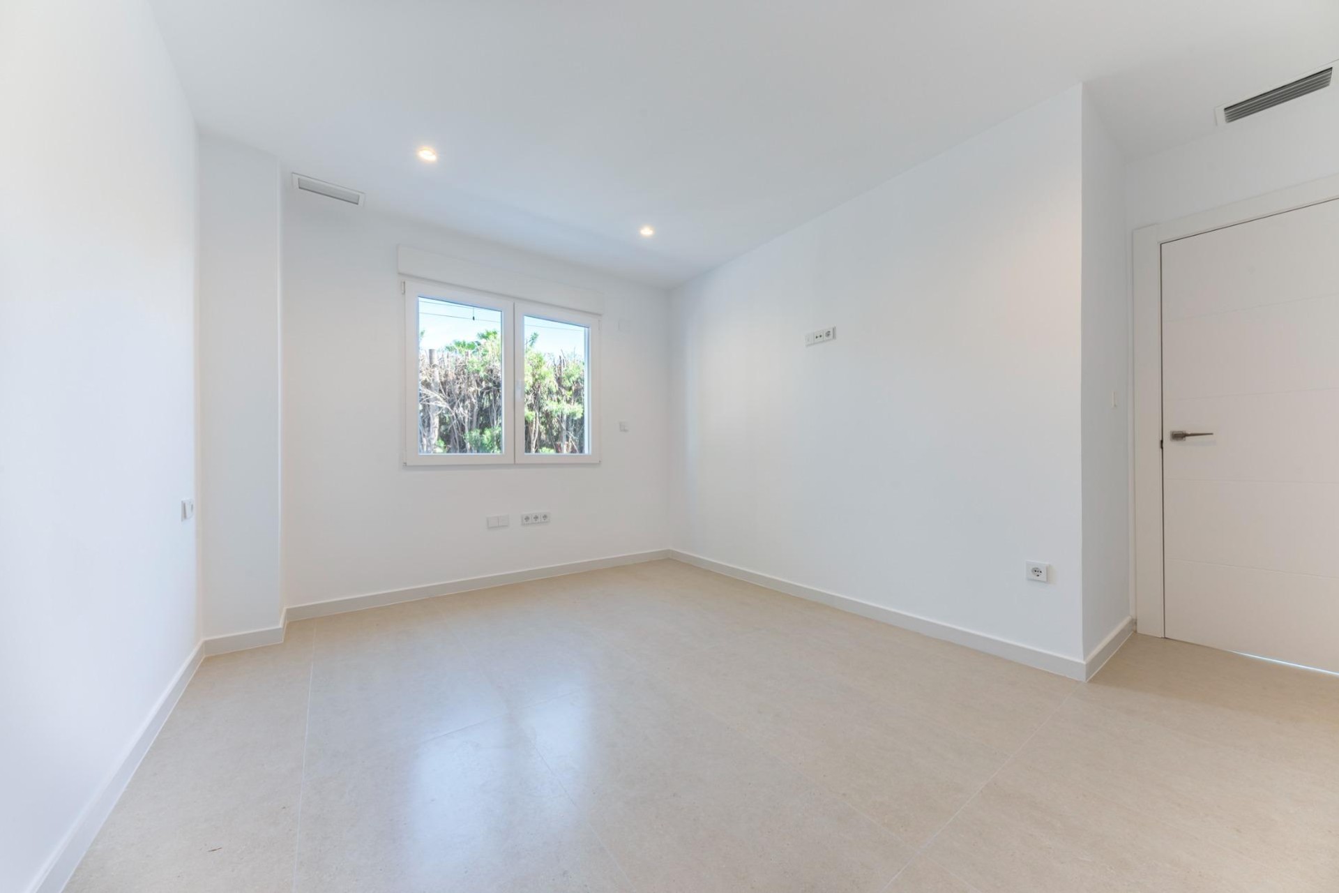 Resale - Villa - Elche Pedanías - PEÑA DE LAS AGUILAS