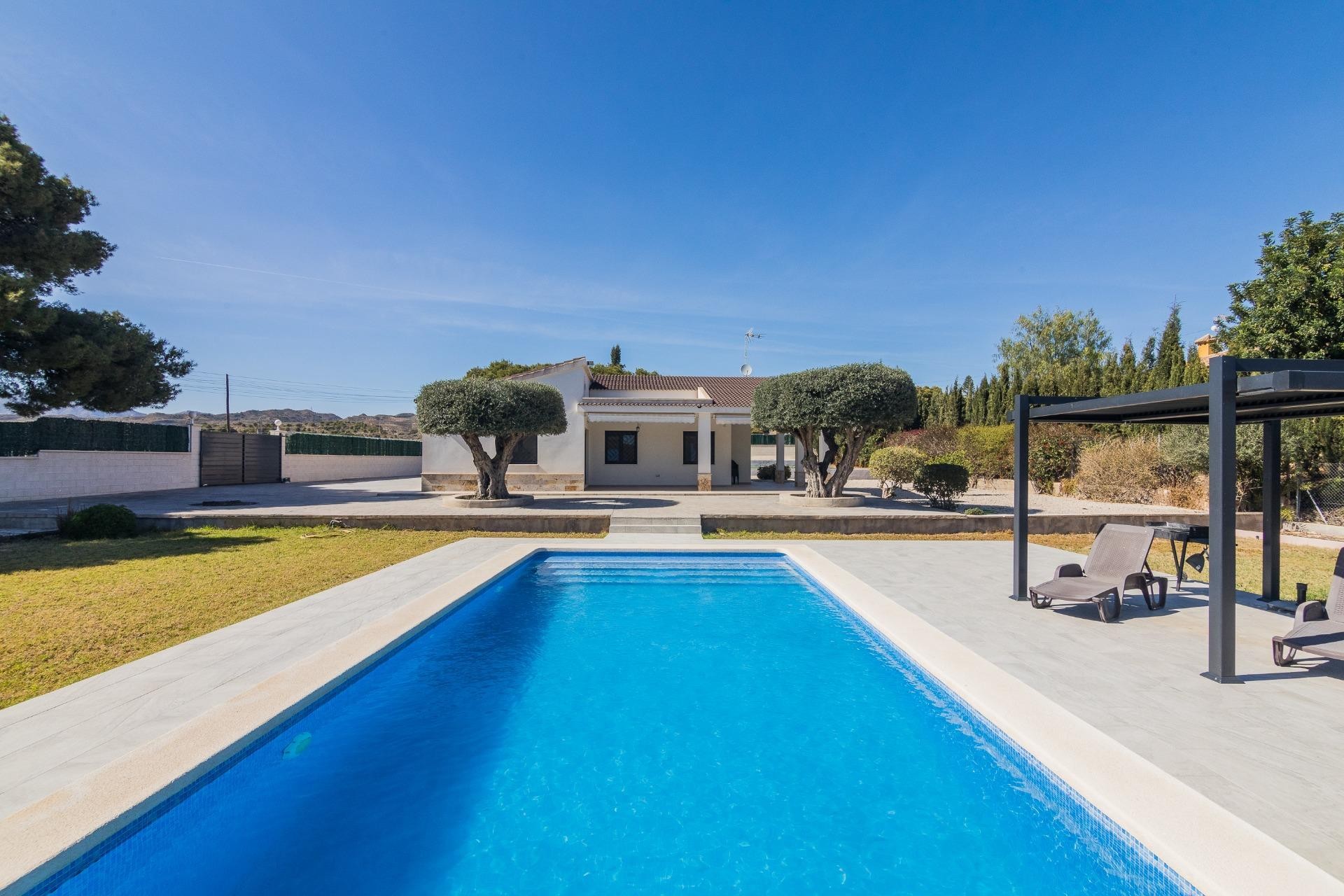 Resale - Villa - Elche Pedanías - Peña las Águilas