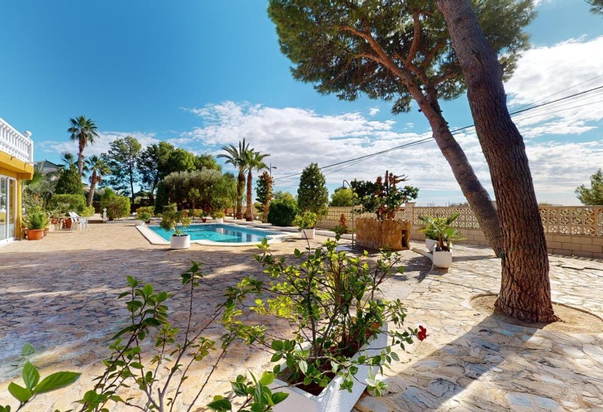 Resale - Villa - Elche Pedanías - Peña las Águilas