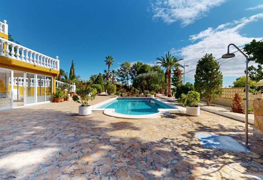 Resale - Villa - Elche Pedanías - Peña las Águilas