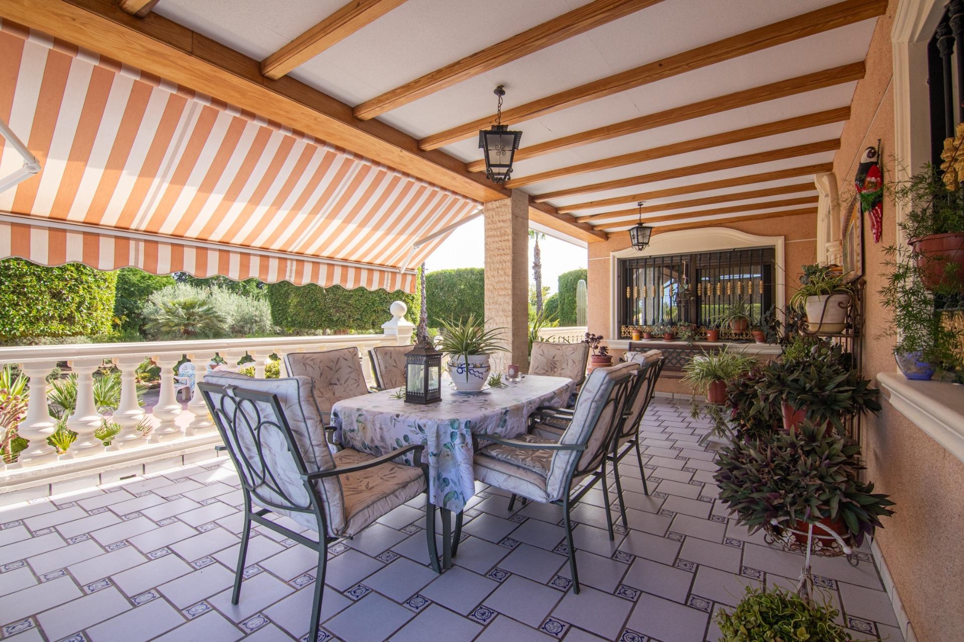 Resale - Villa - Elche Pedanías - Perleta