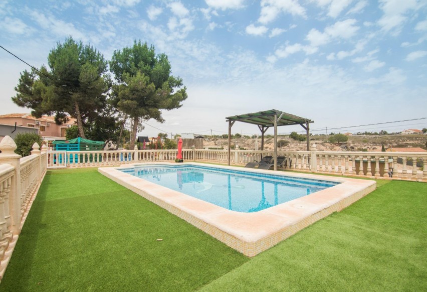 Resale - Villa - Elche Pedanías - Poligono carrus