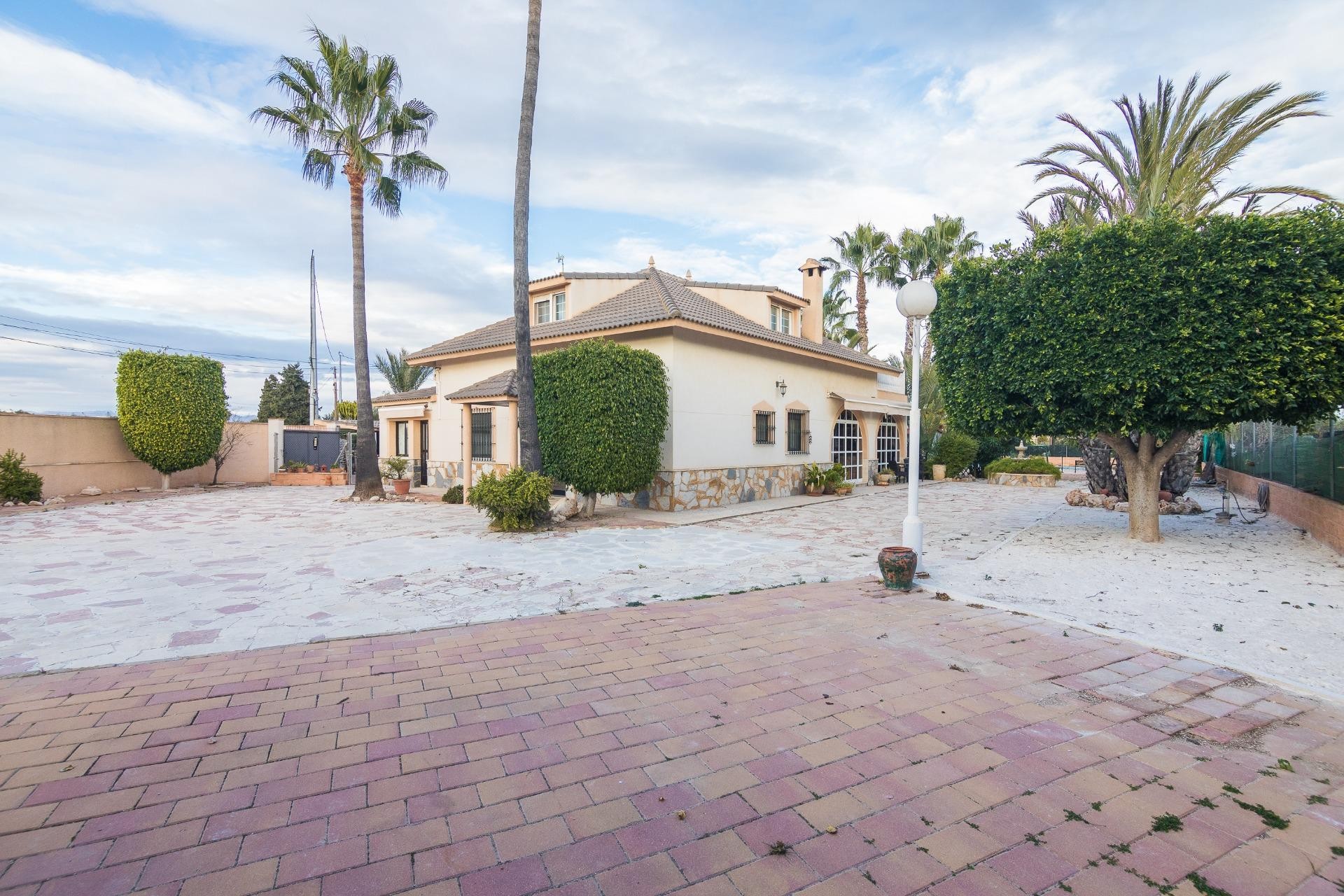 Resale - Villa - Elche Pedanías - Valverde