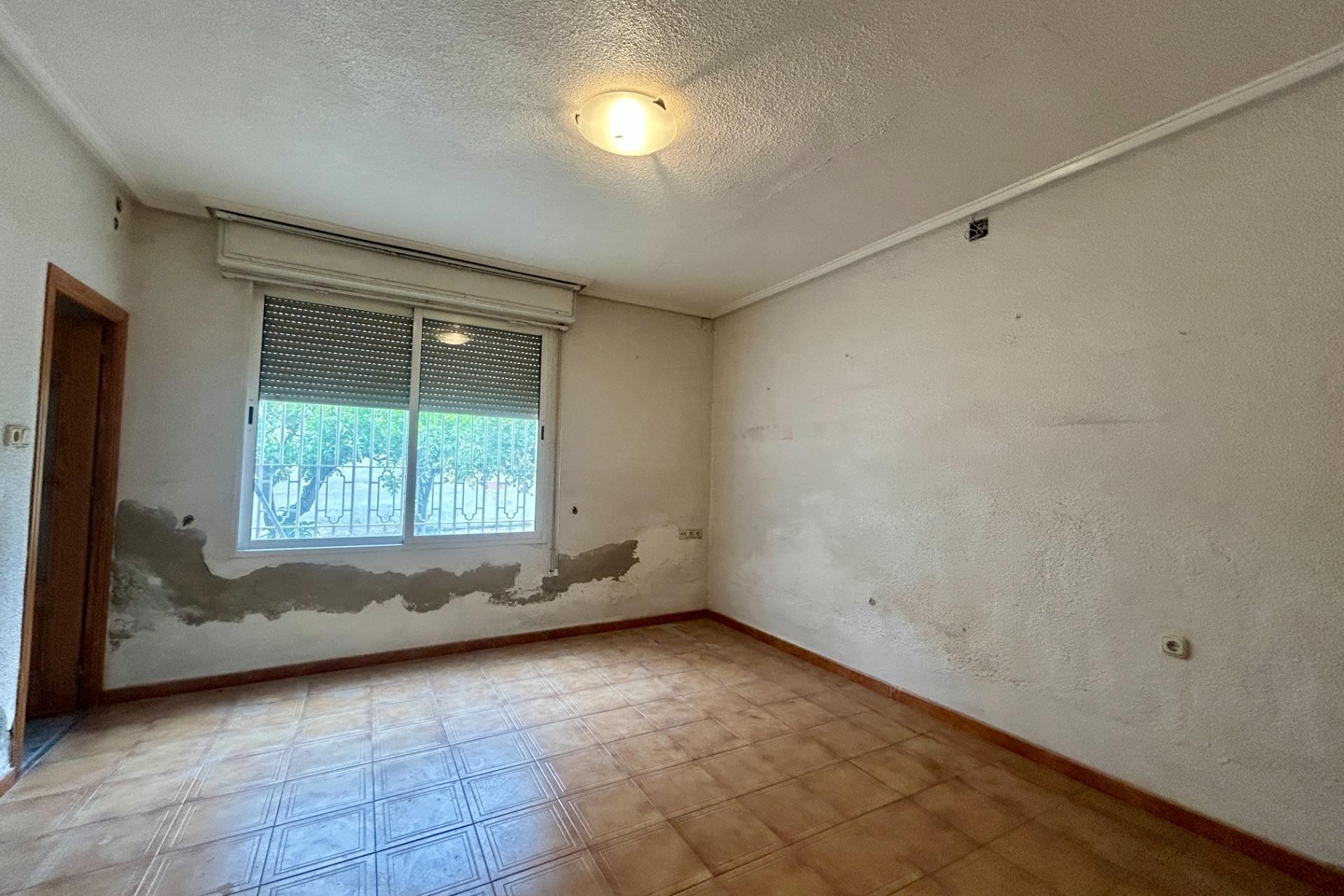 Resale - Villa - Elche - Sant Antón-Ciudad Jardín