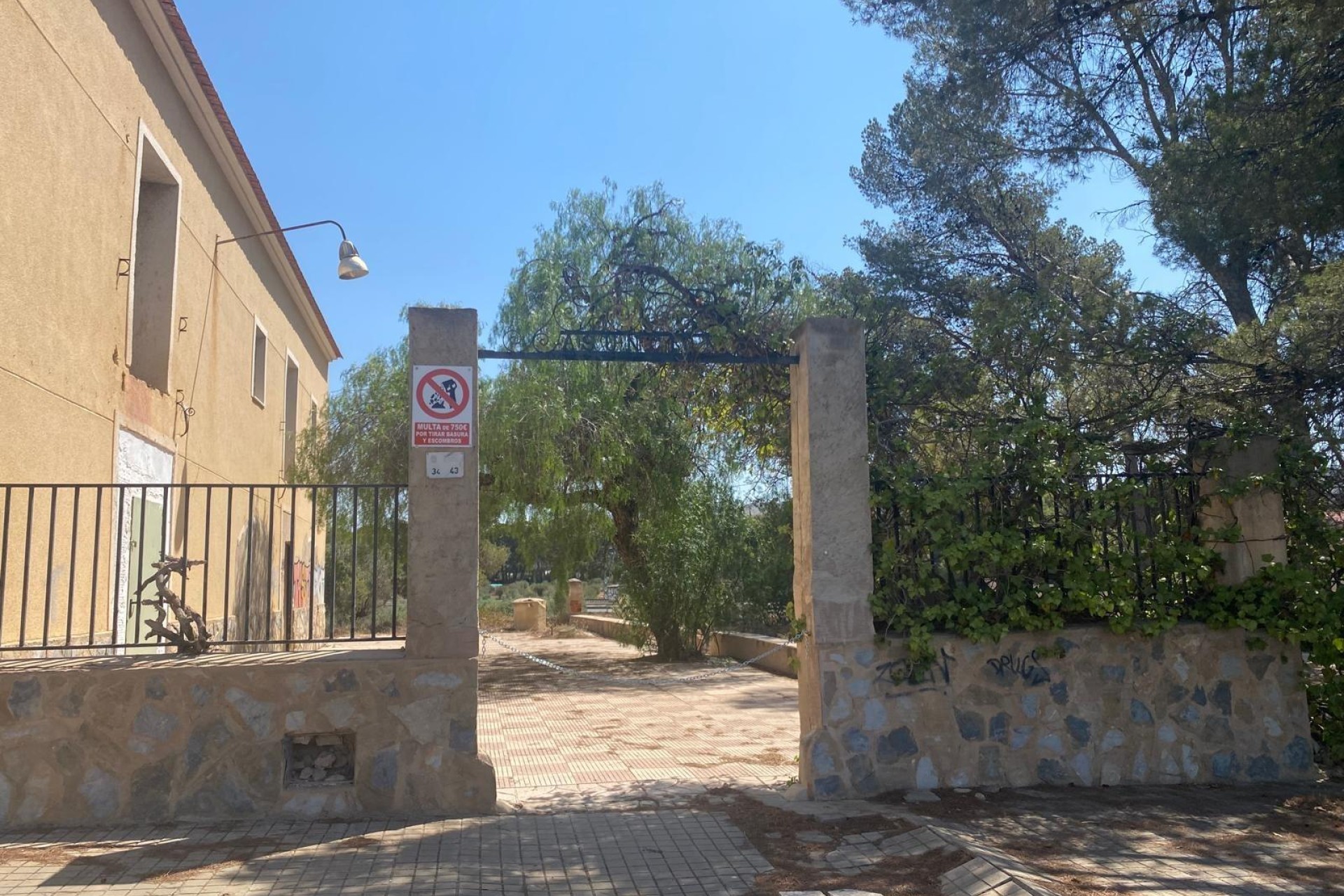 Resale - Villa - Elda - Las Trescientas - San Francisco