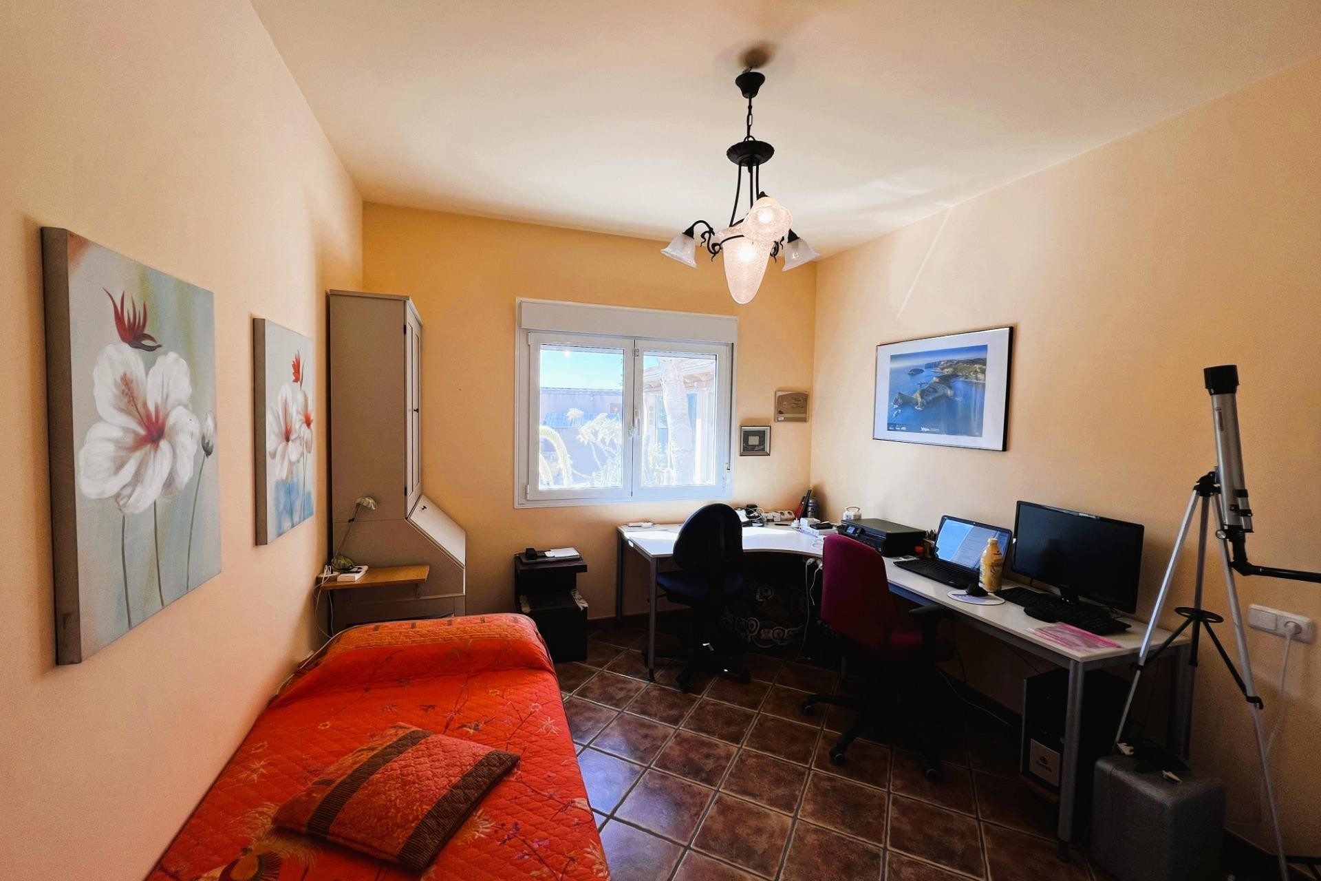 Resale - Villa - Jacarilla