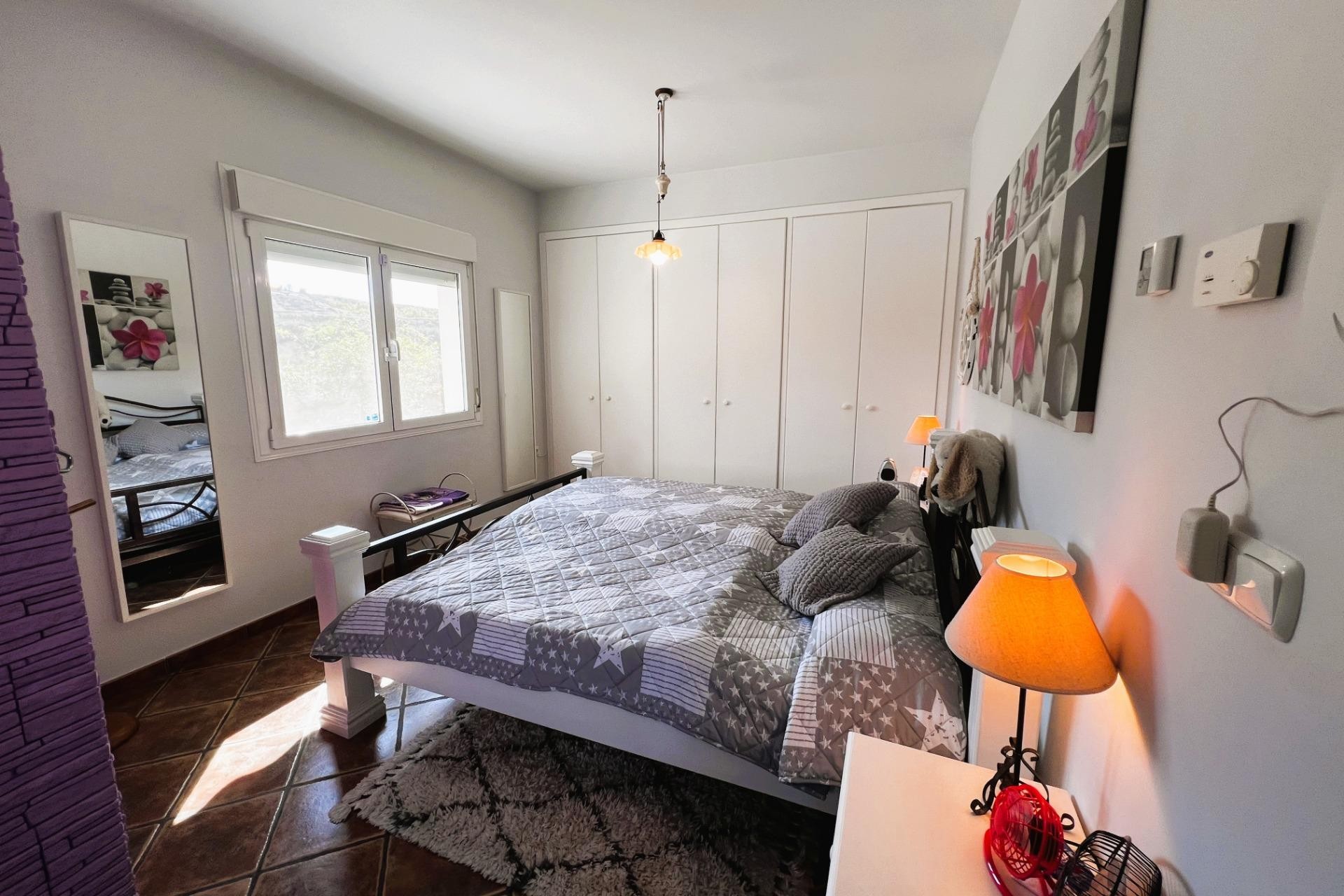 Resale - Villa - Jacarilla
