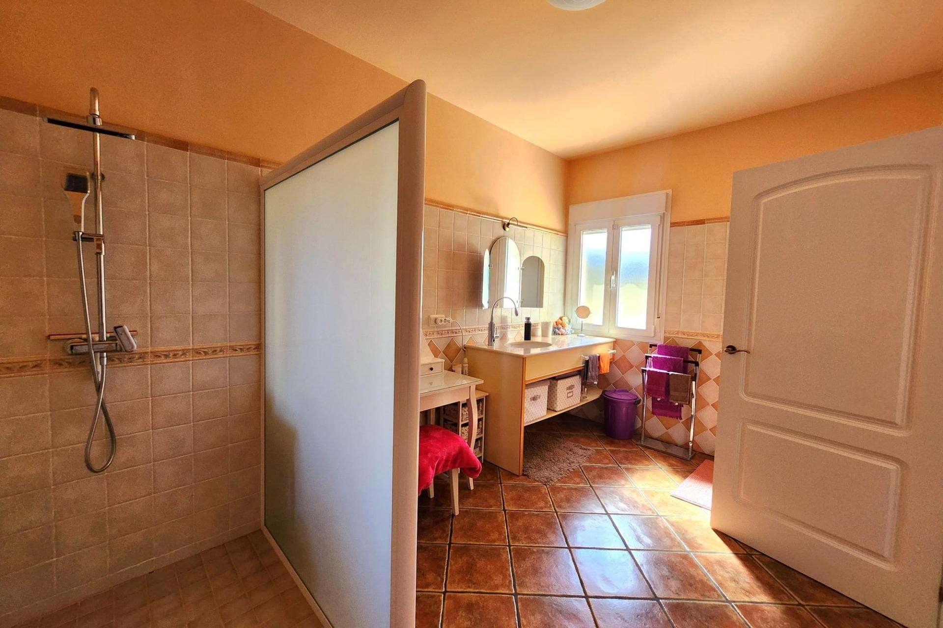 Resale - Villa - Jacarilla