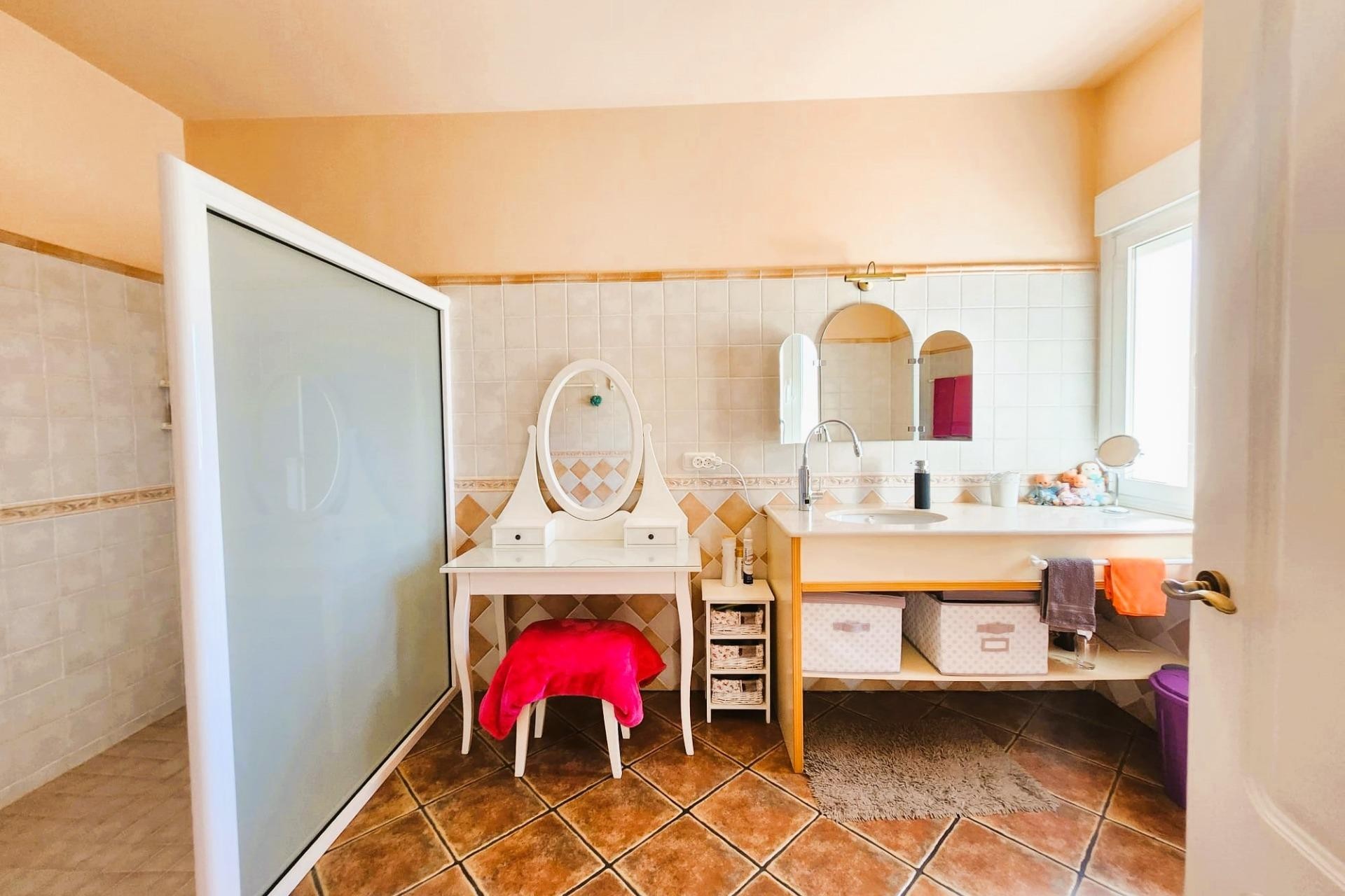 Resale - Villa - Jacarilla
