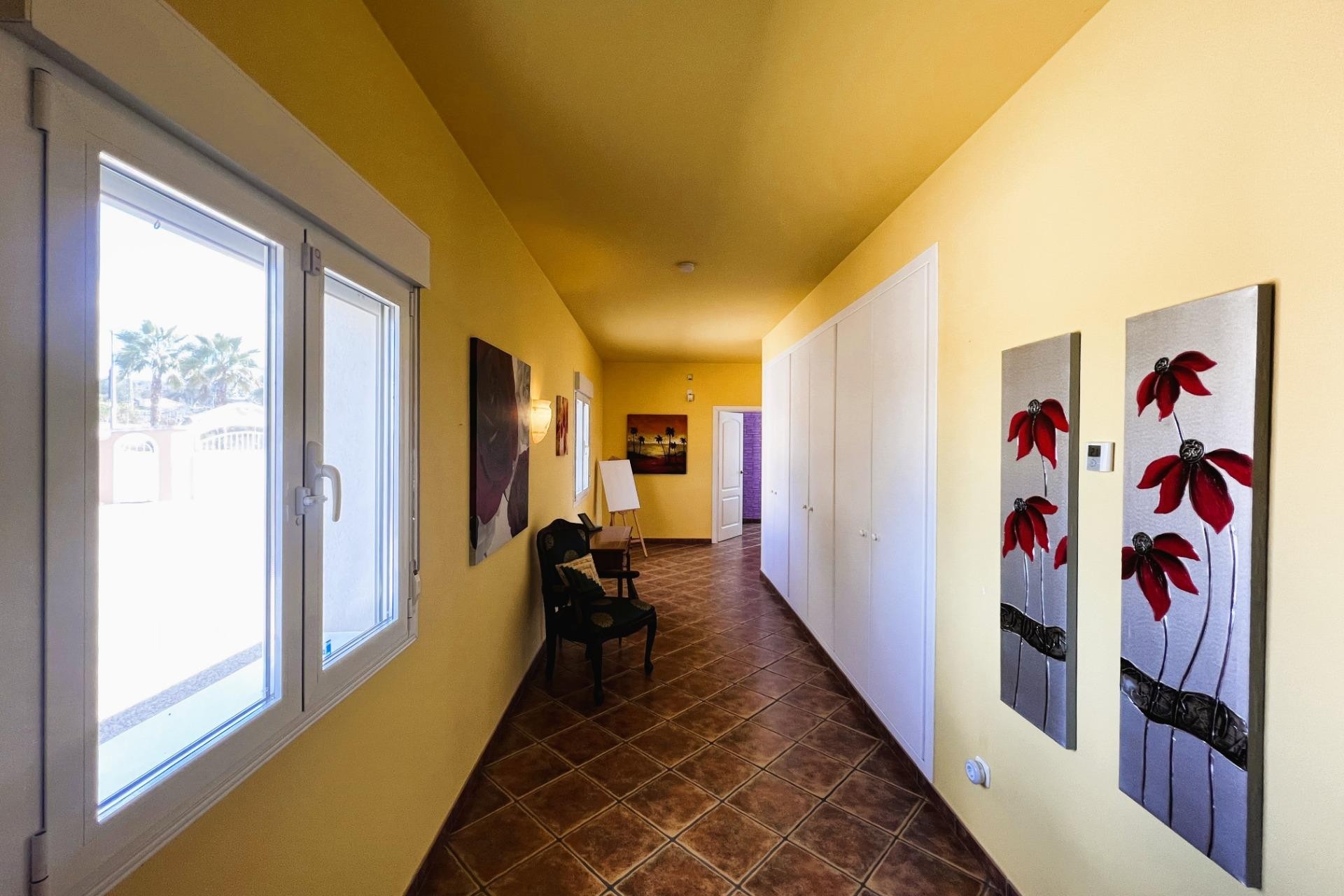 Resale - Villa - Jacarilla
